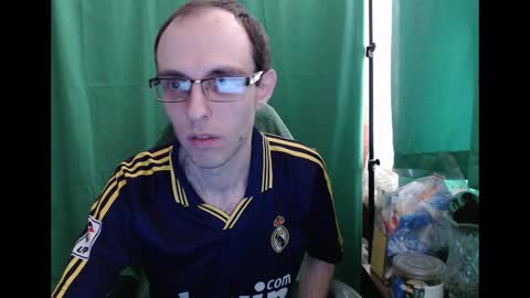 Snapshot of daniel9121 chatting on February 12, 2026, 10:32 am Daniel9121 online show from February 12, 2026, 10:32 am