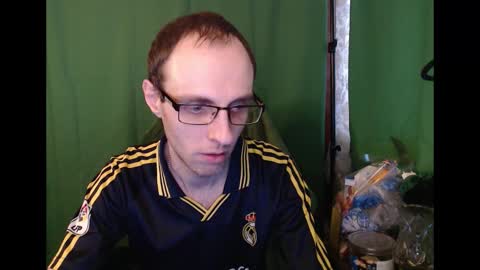 Snapshot of daniel9121 chatting on February 14, 2026, 12:35 pm Daniel9121 online show from February 14, 2026, 12:35 pm