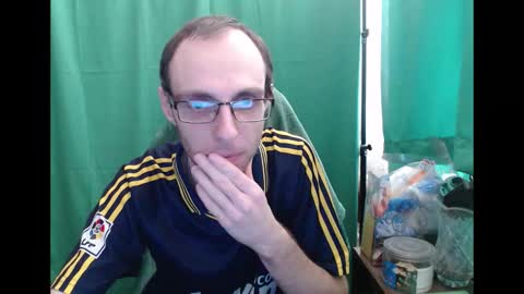 Snapshot of daniel9121 chatting on February 18, 2026, 10:00 am Daniel9121 online show from February 18, 2026, 10:00 am