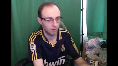 Snapshot of daniel9121 chatting on February 19, 2026, 11:06 am Daniel9121 online show from February 19, 2026, 11:06 am