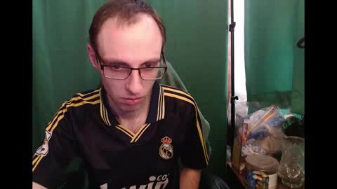 Snapshot of daniel9121 chatting on February 24, 2026, 11:41 am Daniel9121 online show from February 24, 2026, 11:41 am