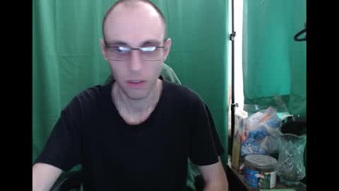 Snapshot of daniel9121 chatting on March 11, 2026, 10:43 am Daniel9121 online show from March 11, 2026, 10:43 am