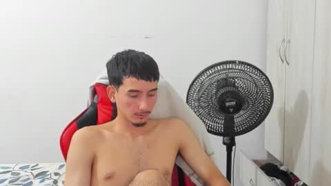 Snapshot of daniel_443 chatting on November 19, 2025, 12:43 am DANIEL online show from November 19, 2025, 12:43 am