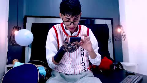 Daniel Delux  online show from November 14, 2025, 12:04 pm