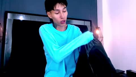 Daniel Delux  online show from November 21, 2025, 11:53 am