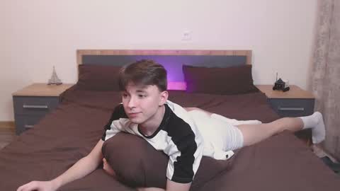 Snapshot of daniel_isaak chatting on February 18, 2025, 9:20 pm Daniel Jerry online show from February 18, 2025, 9:20 pm