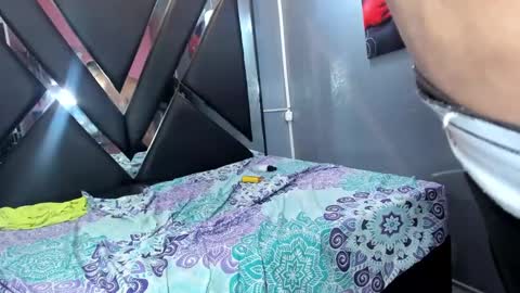 daniel_jhonson online show from January 5, 2025, 4:06 pm