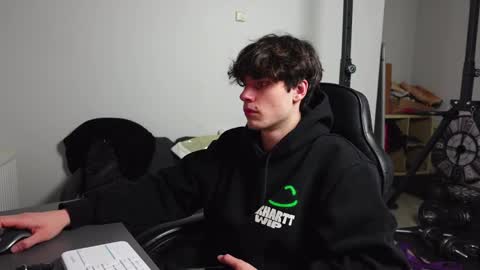 Snapshot of daniel_shawn chatting on January 5, 2026, 7:06 pm DANIEL SHAWN online show from January 5, 2026, 7:06 pm