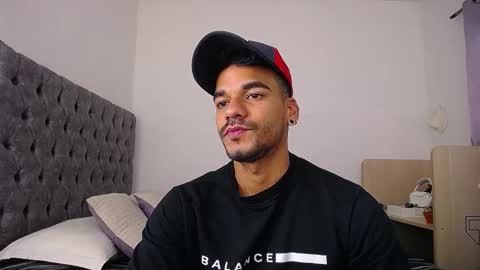 Snapshot of daniel_sherlock chatting on February 26, 2026, 1:32 pm Daniel Sherlock online show from February 26, 2026, 1:32 pm