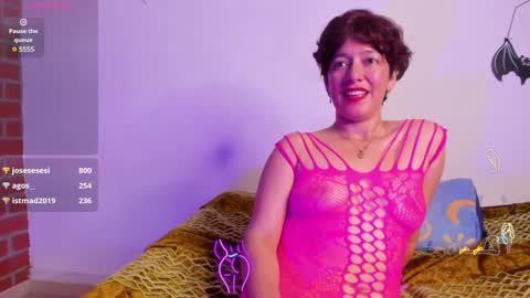 Snapshot of daniela_giraldo88 chatting on February 4, 2025, 10:45 pm Daniela online show from February 4, 2025, 10:45 pm