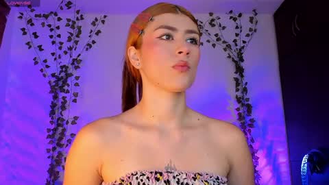 Snapshot of daniela_saenz1 chatting on January 23, 2025, 10:33 pm Dani Saenz online show from January 23, 2025, 10:33 pm