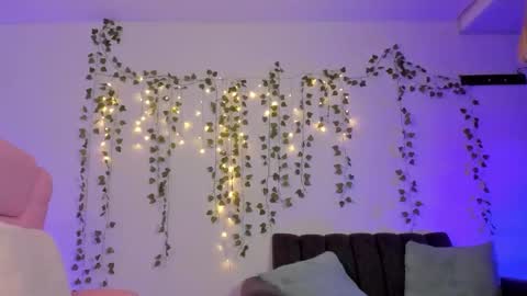 Snapshot of daniela_saenz1 chatting on December 14, 2025, 2:28 am Dani Saenz online show from December 14, 2025, 2:28 am