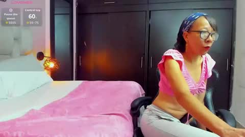 Snapshot of daniela_xue chatting on September 17, 2025, 9:38 pm lorena online show from September 17, 2025, 9:38 pm