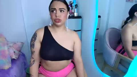 Snapshot of danielacortes03 chatting on October 8, 2025, 8:17 pm I think I will close this page please leave me a message if you want to know about me online show from October 8, 2025, 8:17 pm