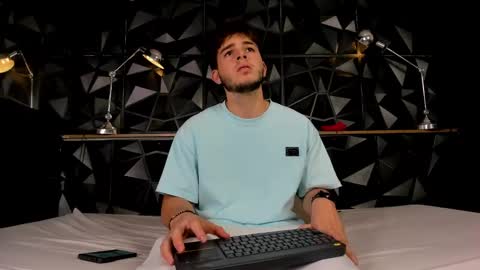 Snapshot of danielclarton chatting on January 6, 2025, 4:02 pm DANIEL online show from January 6, 2025, 4:02 pm