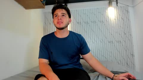 Snapshot of danielclarton chatting on January 28, 2025, 7:43 am DANIEL online show from January 28, 2025, 7:43 am