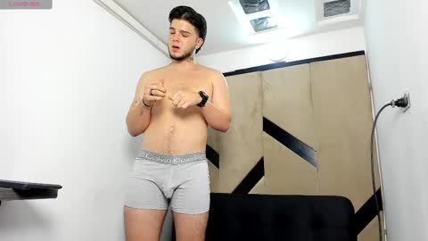 Snapshot of danielclarton chatting on February 21, 2025, 5:53 pm DANIEL online show from February 21, 2025, 5:53 pm