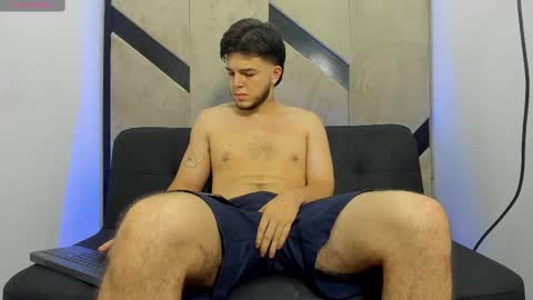 Snapshot of danielclarton chatting on March 7, 2025, 11:51 am DANIEL online show from March 7, 2025, 11:51 am