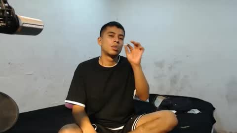 Snapshot of danielitopapii chatting on December 29, 2024, 5:01 pm danielitopapii online show from December 29, 2024, 5:01 pm