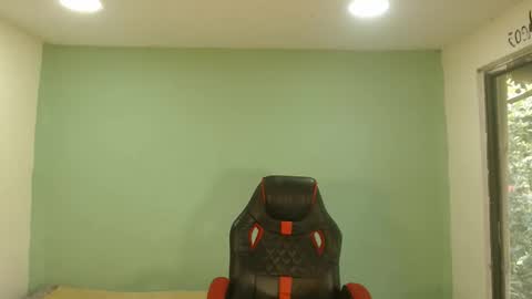 Snapshot of danielitopapii chatting on December 18, 2025, 4:46 pm danielitopapii online show from December 18, 2025, 4:46 pm