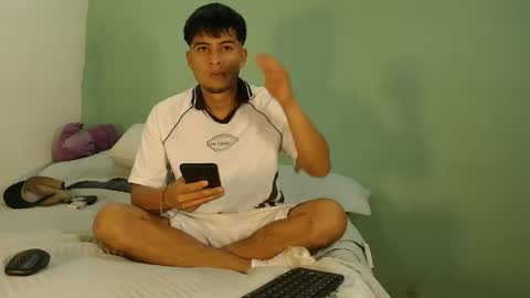 Snapshot of danielitopapii chatting on January 15, 2026, 10:09 am danielitopapii online show from January 15, 2026, 10:09 am