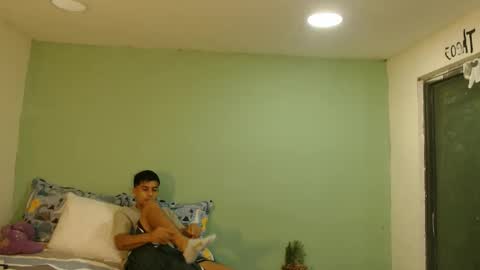 Snapshot of danielitopapii chatting on April 2, 2026, 11:08 am danielitopapii online show from April 2, 2026, 11:08 am