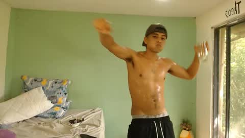 Snapshot of danielitopapii chatting on April 7, 2026, 8:09 pm danielitopapii online show from April 7, 2026, 8:09 pm