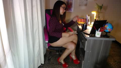 Snapshot of danielle_rose_ chatting on March 30, 2026, 6:53 pm Angie online show from March 30, 2026, 6:53 pm