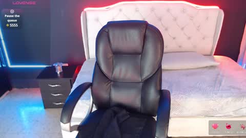 Danielle Smith online show from March 6, 2025, 2:30 am