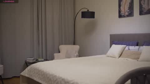 Snapshot of danielle_thomas chatting on September 20, 2025, 7:59 pm Danielle online show from September 20, 2025, 7:59 pm