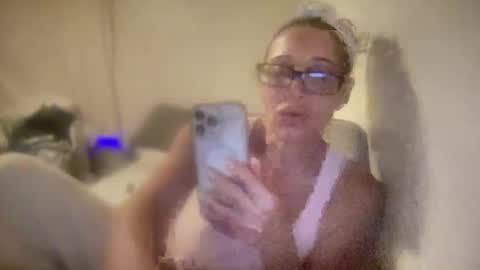 daniellealexa online show from June 8, 2026, 2:23 am