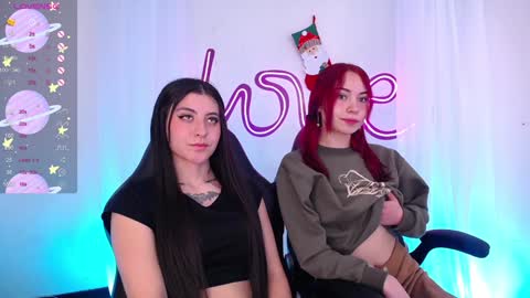 Snapshot of daniellerose_ chatting on December 13, 2024, 8:37 pm Danielle Rose online show from December 13, 2024, 8:37 pm
