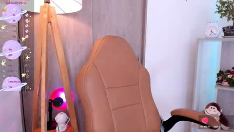 Snapshot of daniellerose_ chatting on February 4, 2025, 12:40 am Danielle Rose online show from February 4, 2025, 12:40 am