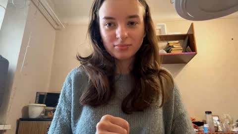 Snapshot of daniellevaulet chatting on October 27, 2025, 6:50 am Mia online show from October 27, 2025, 6:50 am