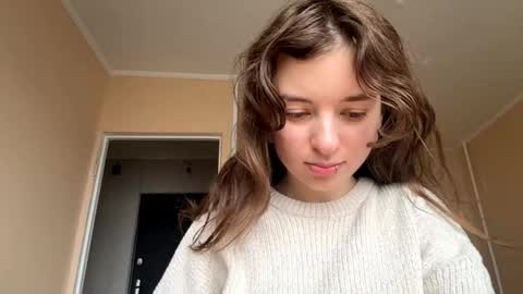 Snapshot of daniellevaulet chatting on November 3, 2025, 7:20 am Mia online show from November 3, 2025, 7:20 am