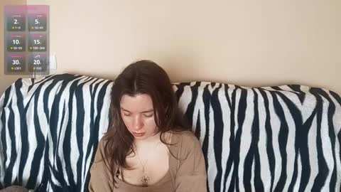 Mia online show from February 12, 2026, 7:25 am