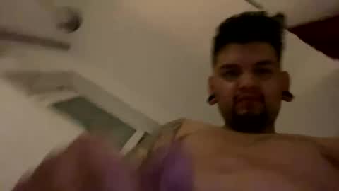 danielson818 online show from November 11, 2025, 8:14 am