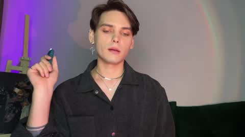 danieltuckerr online show from November 9, 2025, 9:46 pm