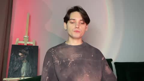 danieltuckerr online show from November 25, 2025, 9:48 pm