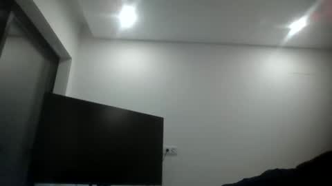 danievio21 online show from May 22, 2026, 1:17 pm