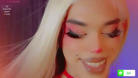 Snapshot of daniilee_ chatting on December 18, 2025, 9:32 pm DANNI LEE online show from December 18, 2025, 9:32 pm