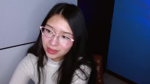 Dani  online show from May 12, 2026, 9:39 am