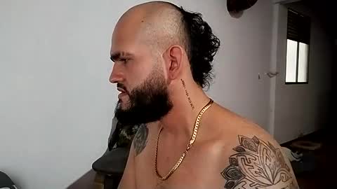 daniloh_xxx online show from October 27, 2025, 4:11 pm