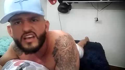 Snapshot of daniloh_xxx chatting on January 16, 2026, 4:33 pm daniloh_xxx online show from January 16, 2026, 4:33 pm