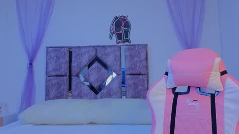 Danilu and Eva online show from October 19, 2025, 8:09 pm