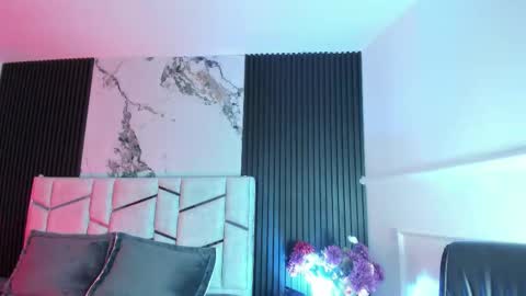 Snapshot of daniphoenixx chatting on March 12, 2026, 11:27 am Dani Phonenix online show from March 12, 2026, 11:27 am