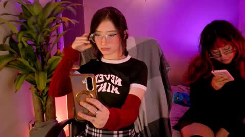 Snapshot of danita_veelz chatting on March 13, 2026, 3:57 am danita_veelz online show from March 13, 2026, 3:57 am