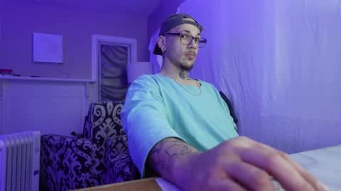 Snapshot of dankfuckcouple chatting on February 16, 2025, 9:15 am dankfuckcouple online show from February 16, 2025, 9:15 am