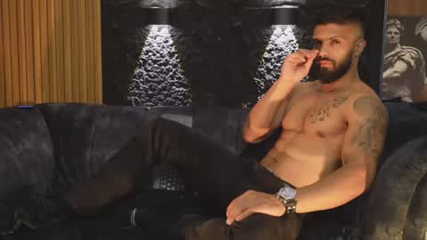 Dann saenz online show from October 26, 2025, 4:02 pm