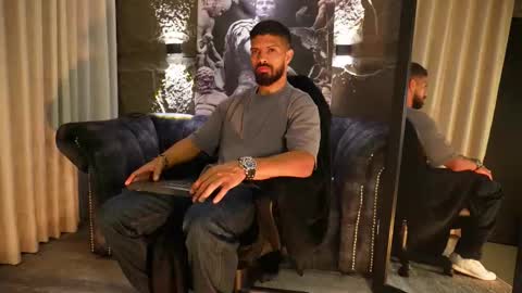 Snapshot of dann_saenz chatting on January 7, 2026, 3:25 pm Dann saenz online show from January 7, 2026, 3:25 pm